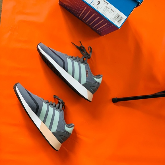 adidas Shoes - Adidas N-5923 W